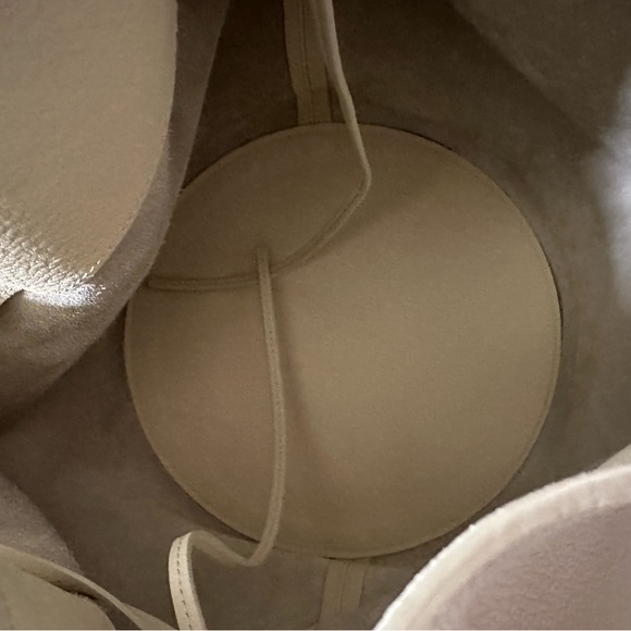 Khaite Medium Lotus Tote in Off-White - Picture 12 of 16